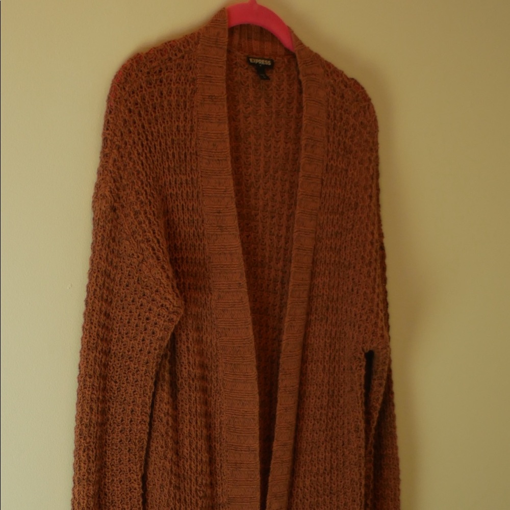 EXPRESS light oversized tan 🐻 sweater sz small